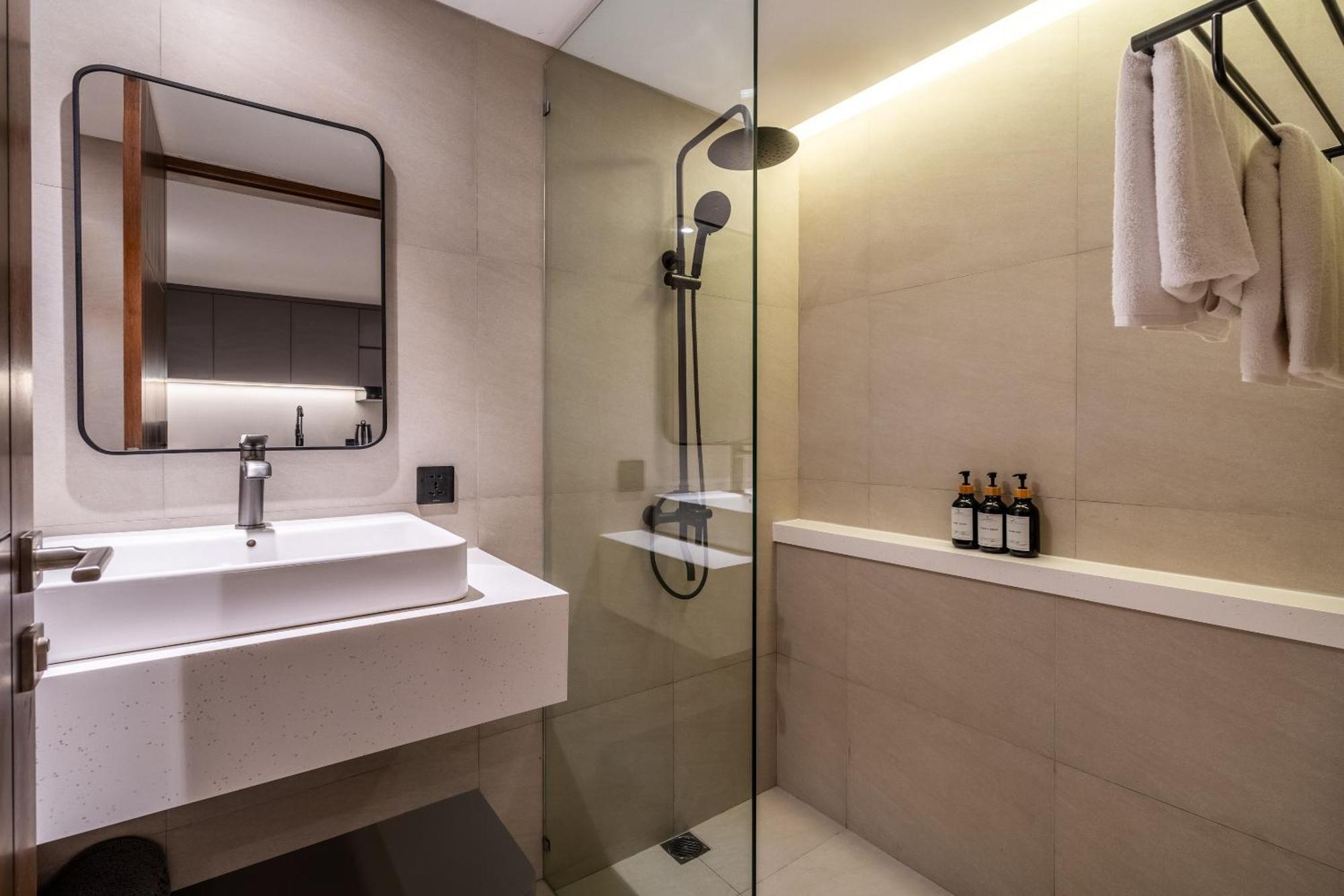 The R Apartments Pererenan Canggu Buitenkant foto